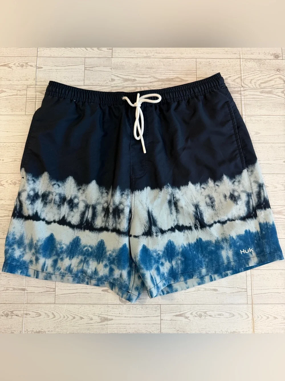 Huk Performance, Blue Tie Dye, Fishing, Board‎ Shorts, Swim Trunks | Men’s L